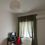 The Rose Apt